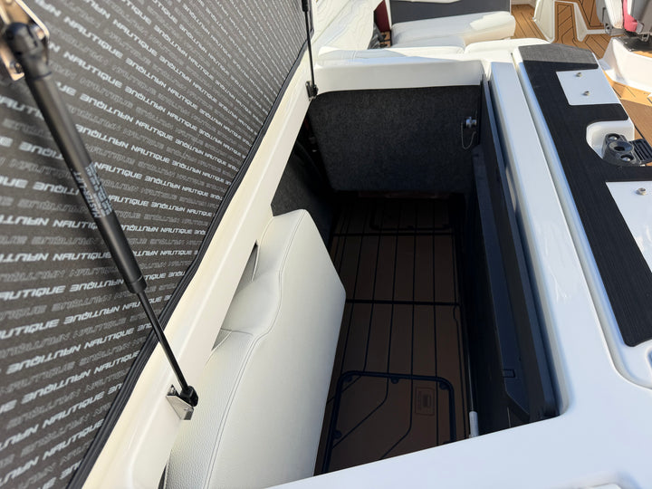 2026 Nautique G21