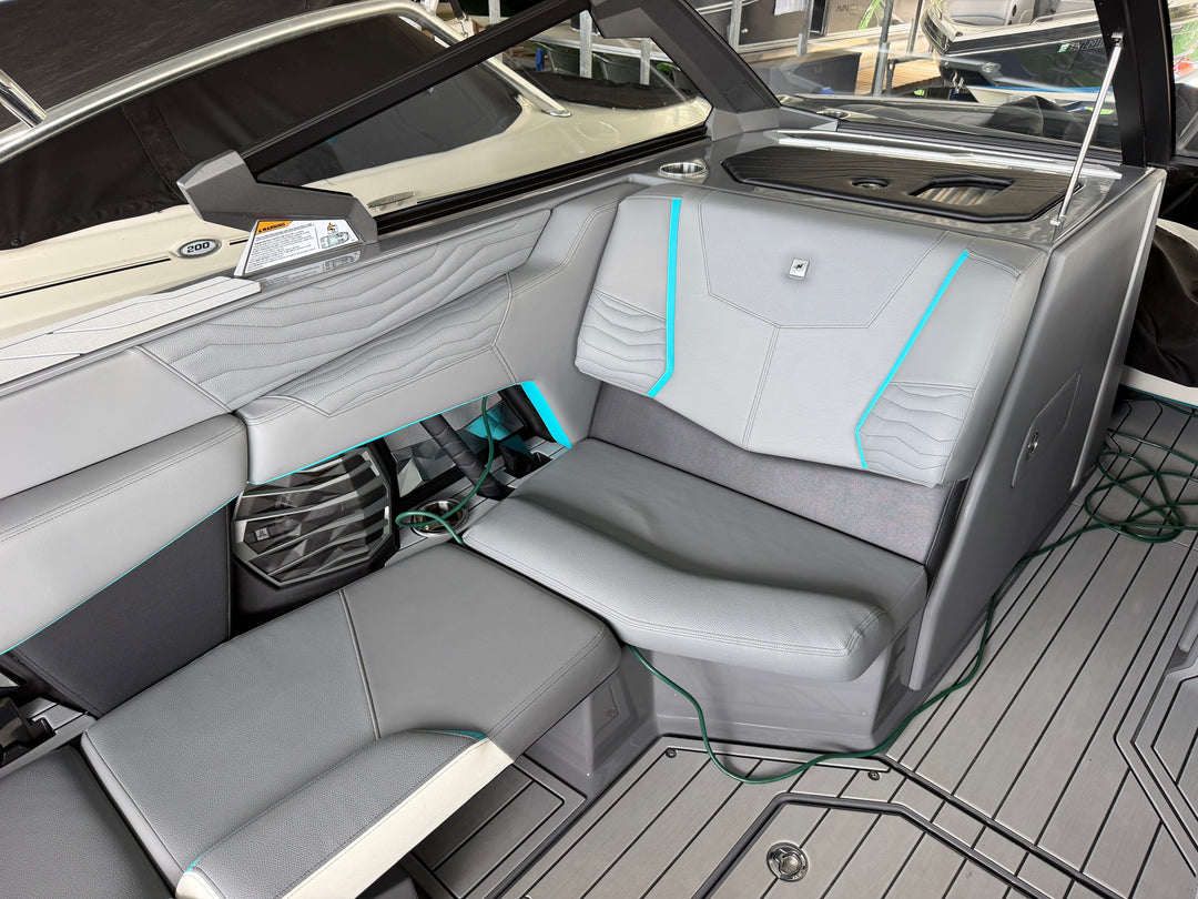2025 Nautique G23