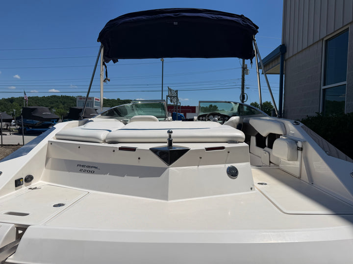 2006 Regal 2200
