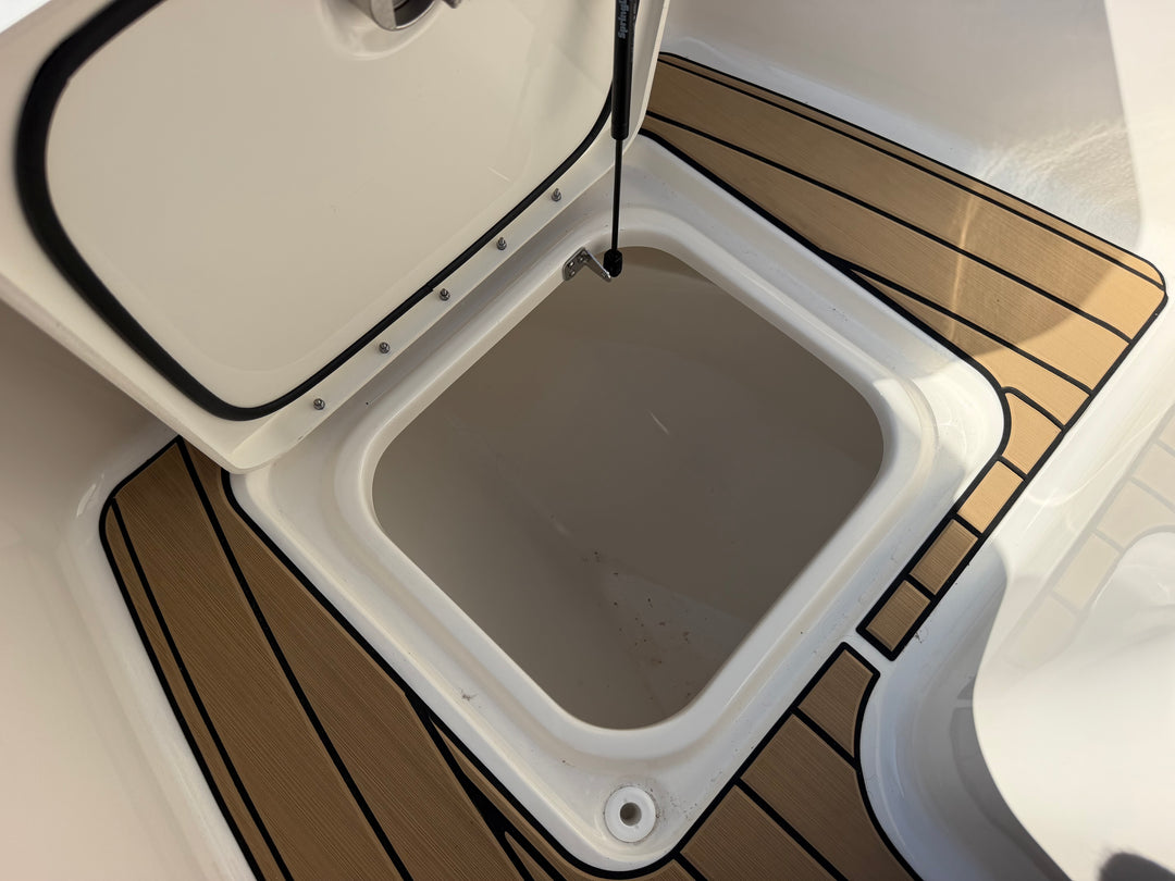 2026 Sea Ray SDX 270