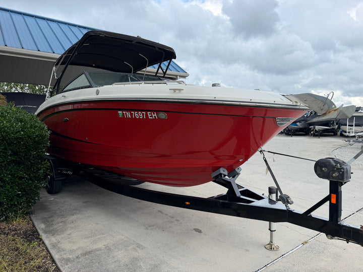2015 Sea Ray 270 Sundeck