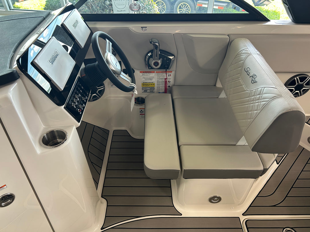 2026 Sea Ray SDX 230