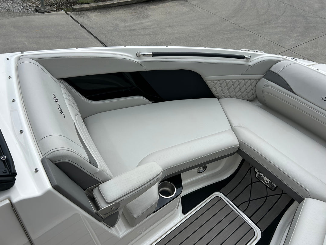 2023 Sea Ray SLX 260