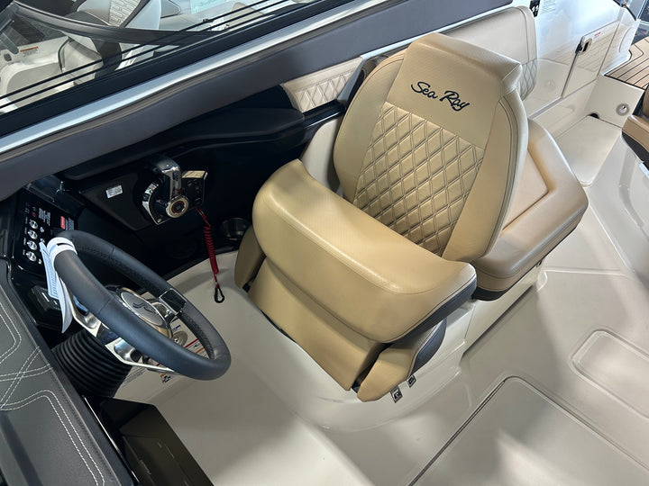 2026 Sea Ray SLX 260