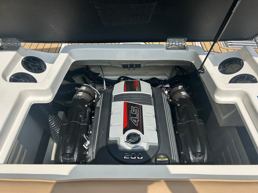 2023 Sea Ray SPX 190