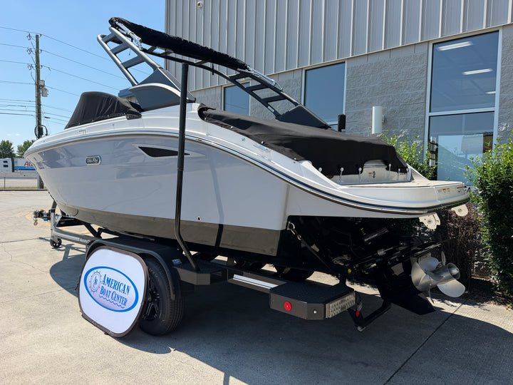 2026 Sea Ray SDX 230