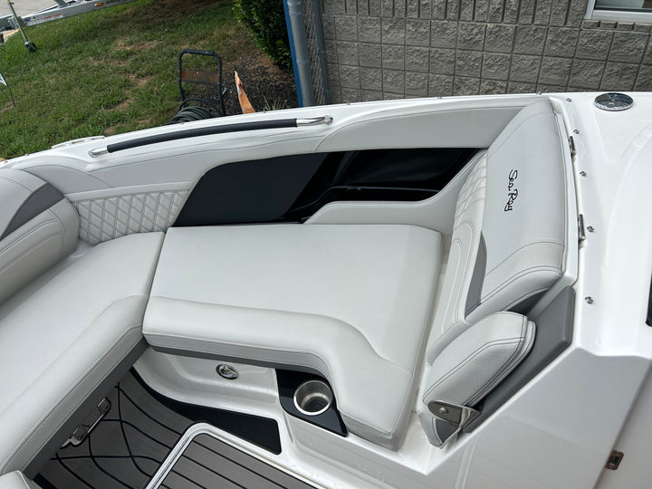 2023 Sea Ray SLX 260