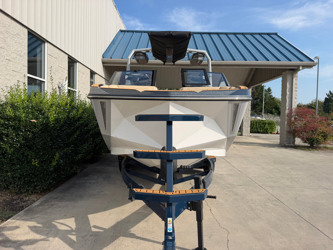 2026 Nautique G23