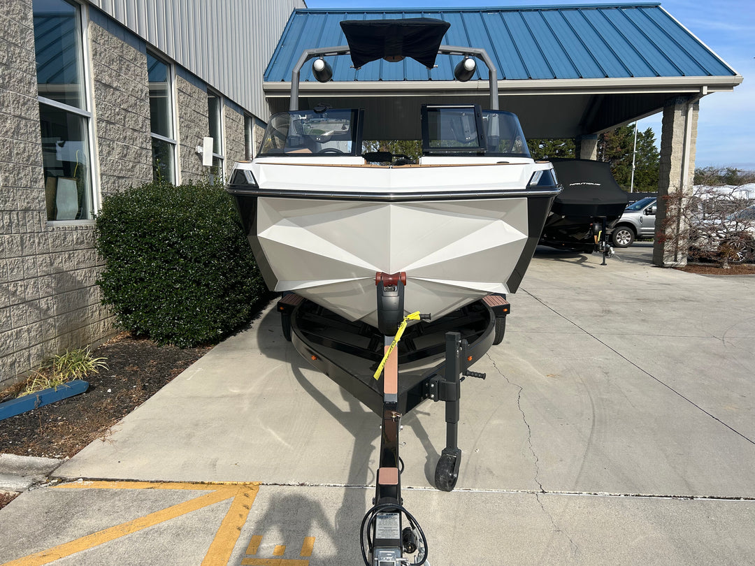 2024 Nautique G21 Blk/Mystic