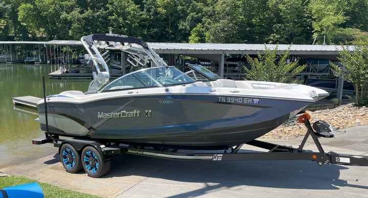 2015 Mastercraft X23 Blue