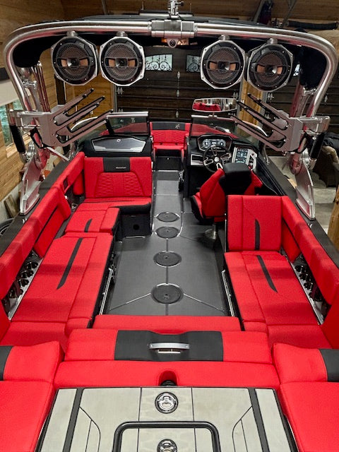 2021 MasterCraft X24