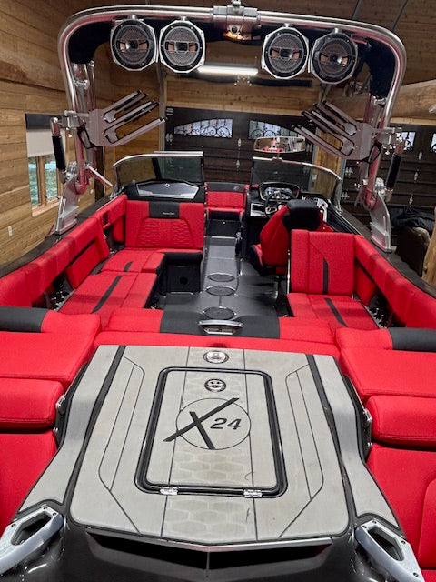 2021 MasterCraft X24