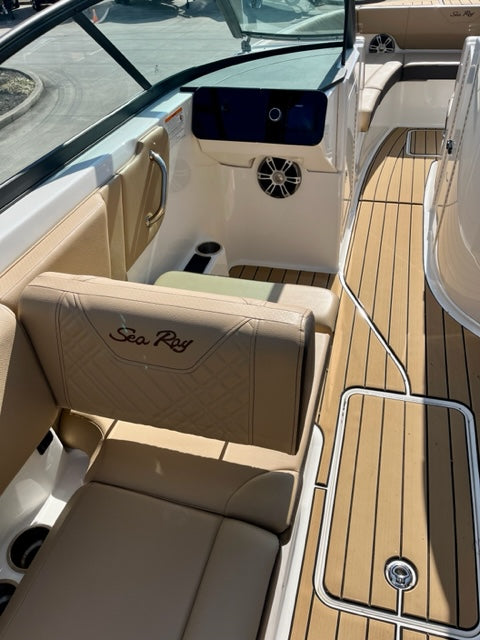 2025 Sea Ray SDX270