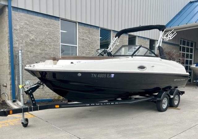 2016 Bayliner 215DB