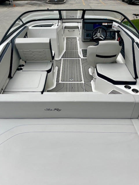 2024 Sea Ray SPX210
