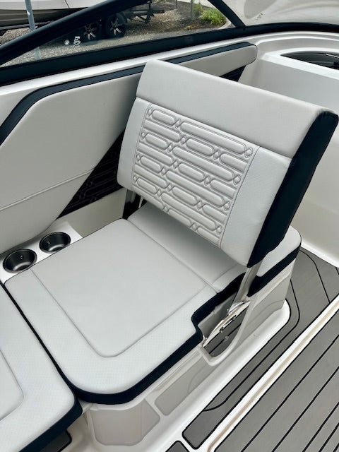 2024 Sea Ray SPX210