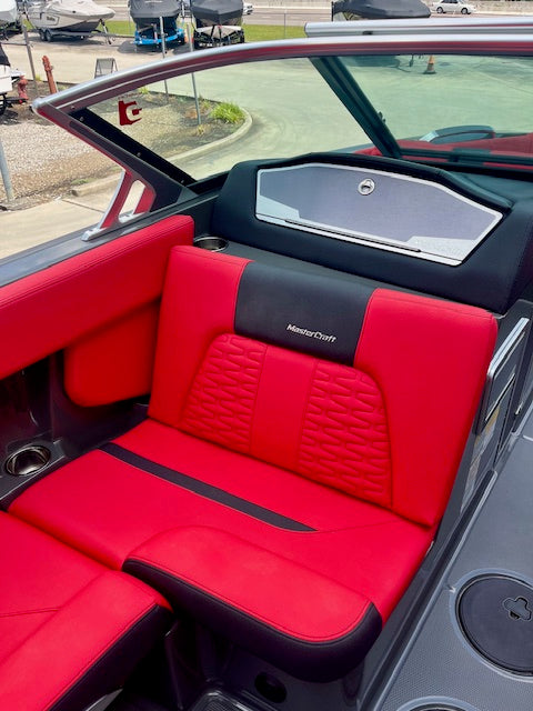2021 MasterCraft X24