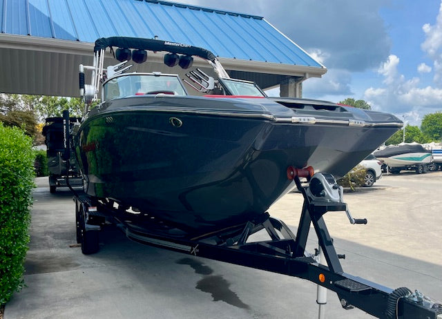 2021 MasterCraft X24