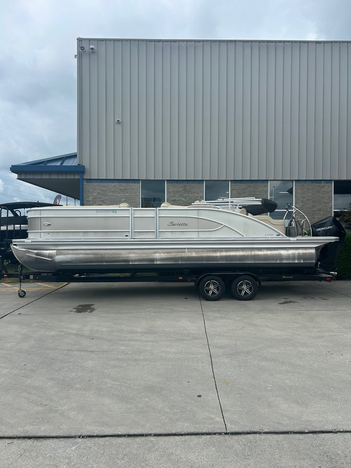 2019 Barletta L25U Tritoon w/ 250hp Mercury